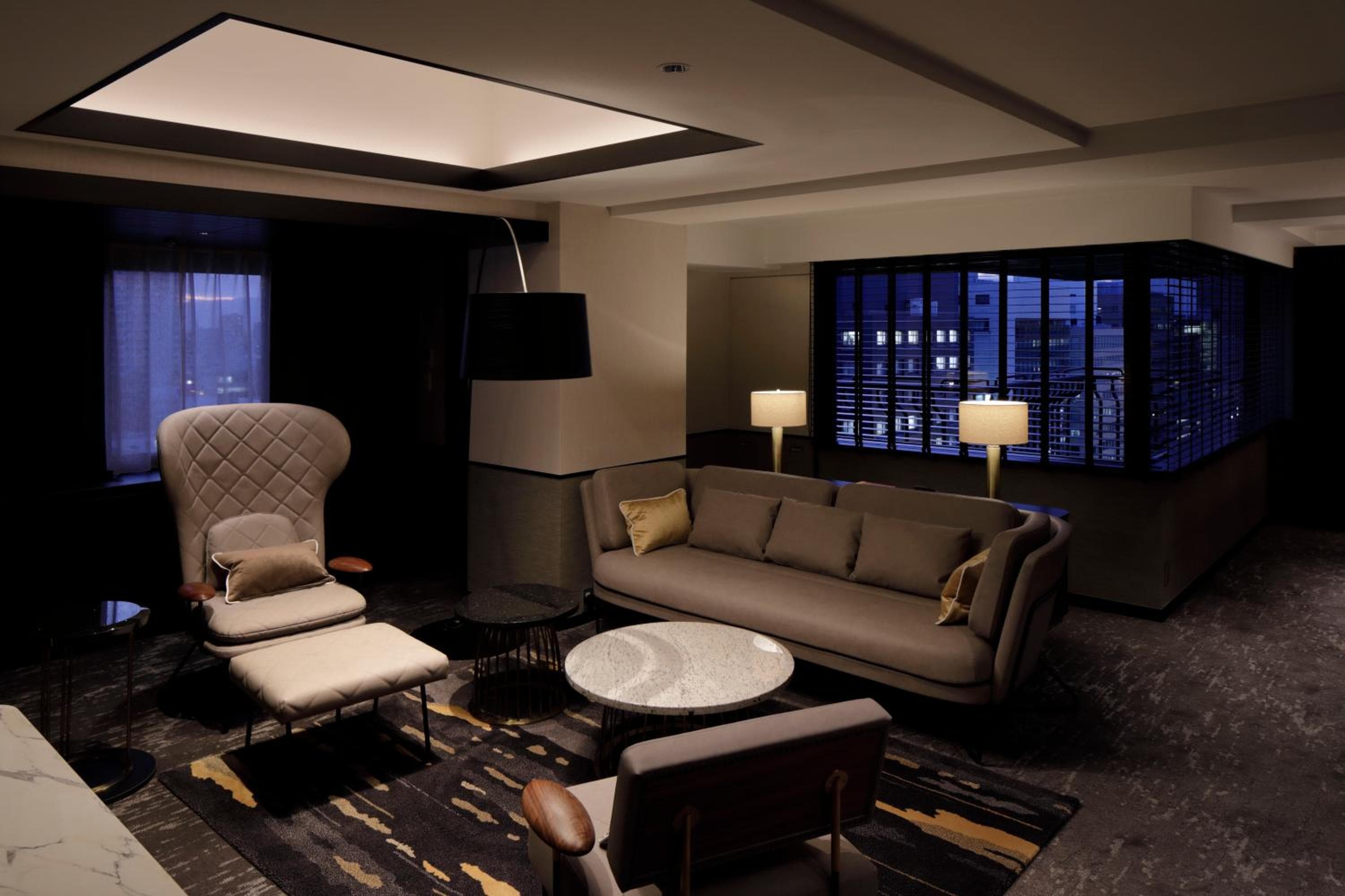 Cross Hotel Osaka 1